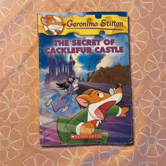 8 Easy Reader books - Picture 7 of 11